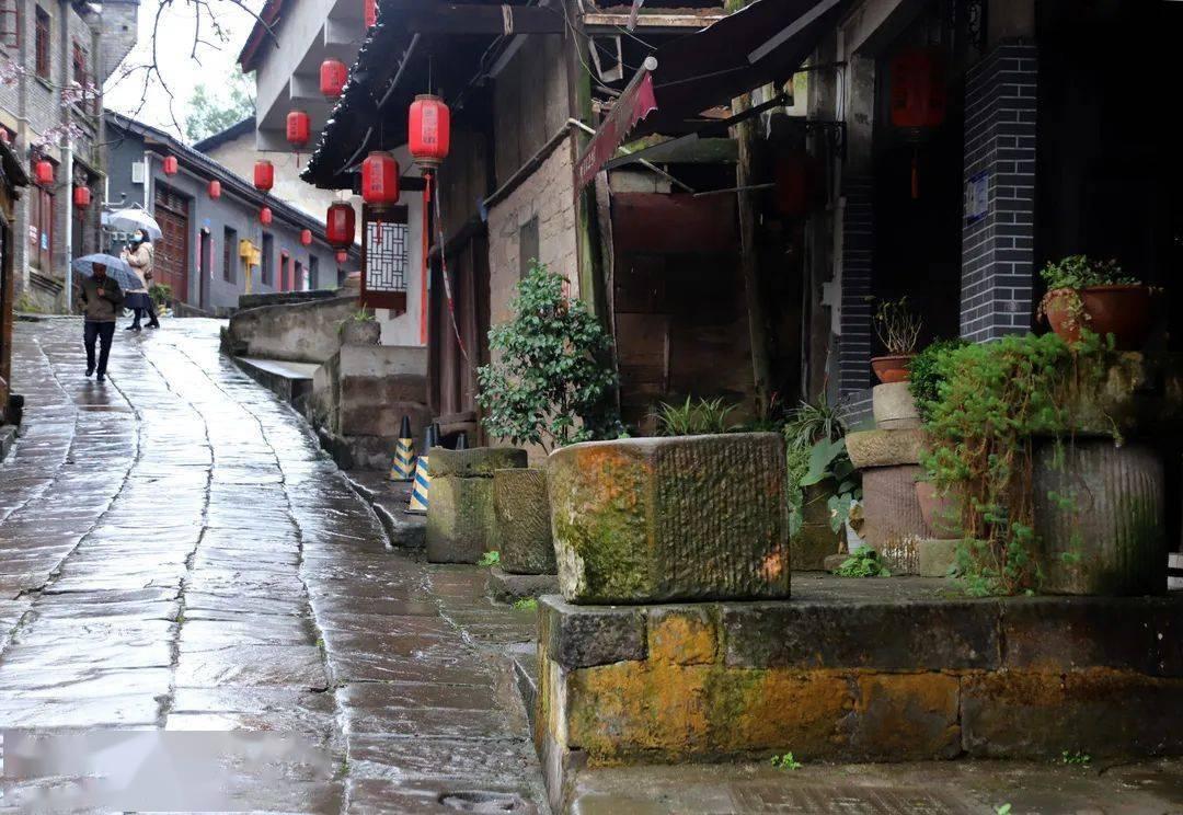 平时可以吃点蜂蜜,不仅可以防治肾结石,还能防治骨质疏松症